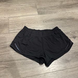 Black lululemon hotty hot shorts